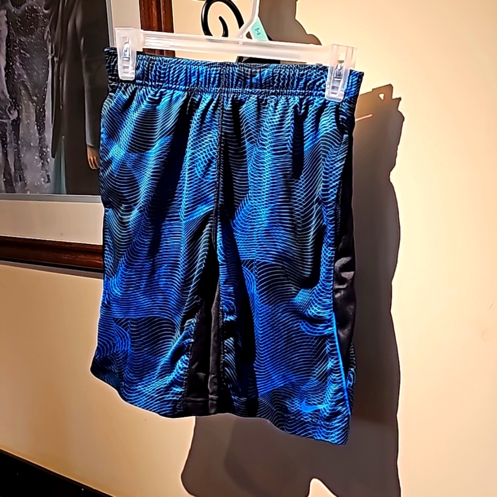 Boys Nike Athletic Shorts Nike size medium